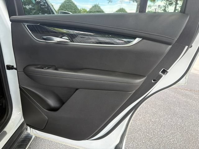 Used 2020 Cadillac XT6 Premium Luxury FWD image 16