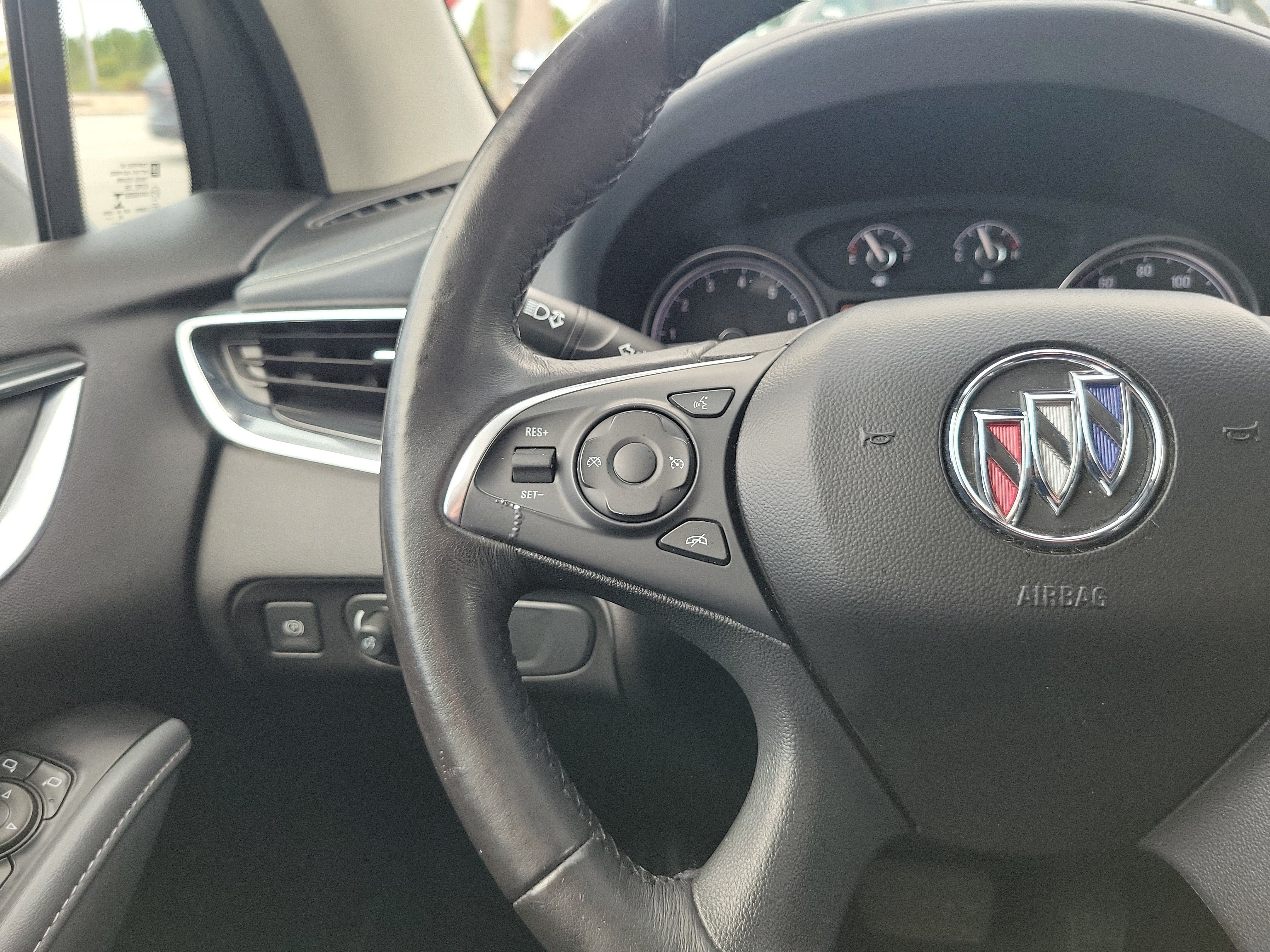 Used 2021 Buick Enclave Essence FWD image 20