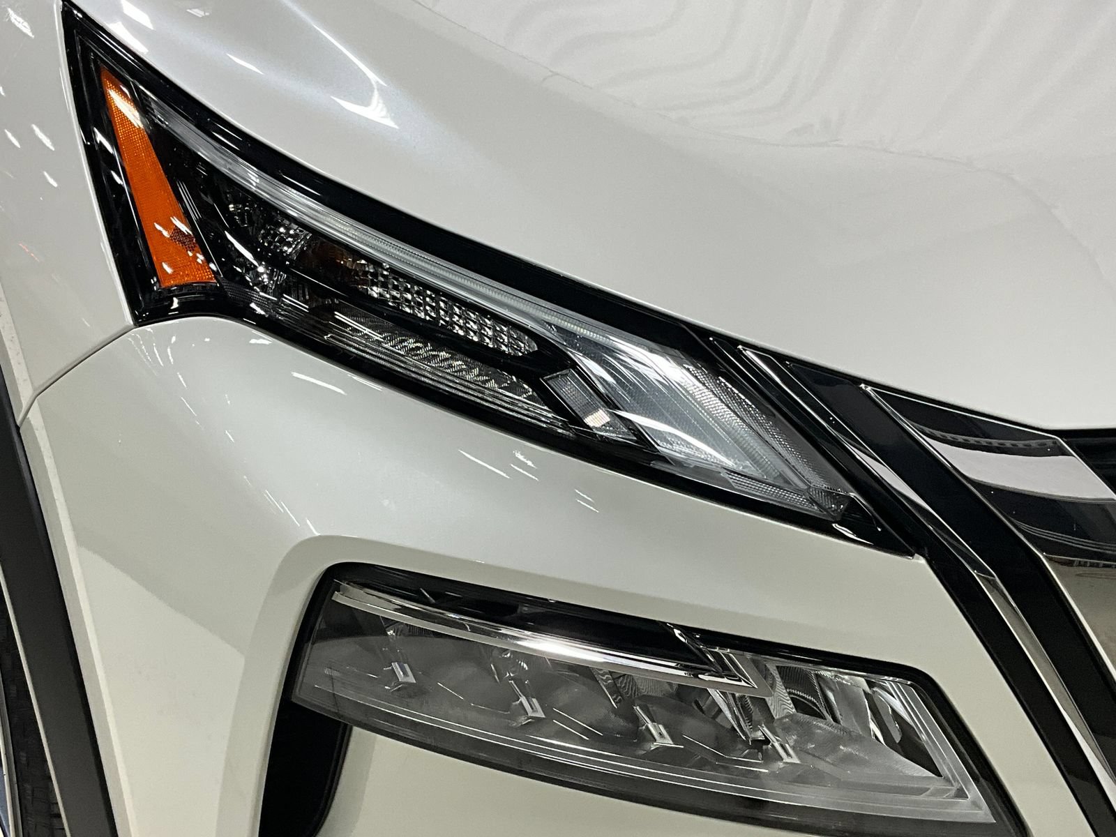 Used 2023 Nissan Rogue SL AWD/4WD image 25