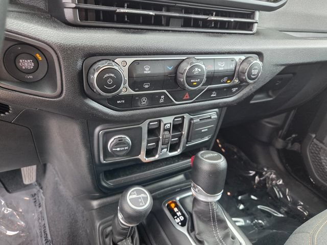 Used 2024 Jeep Gladiator Sport AWD/4WD image 24