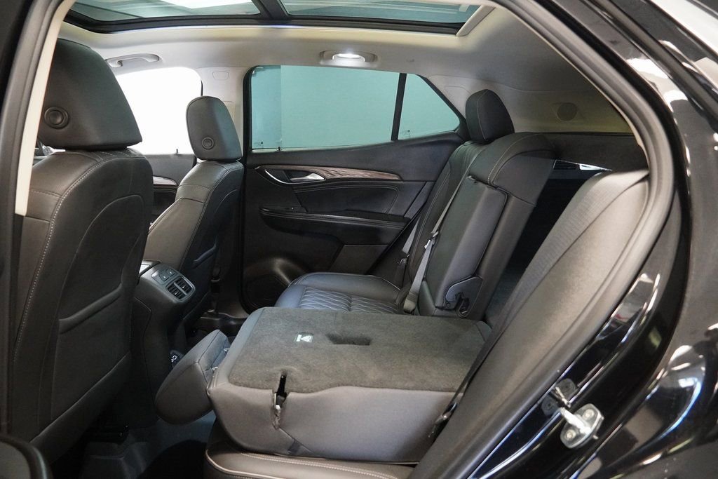 Used 2023 Buick Envision Avenir AWD/4WD image 29
