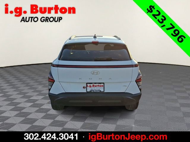 Used 2024 Hyundai Kona SEL w/ Convenience Package image 5