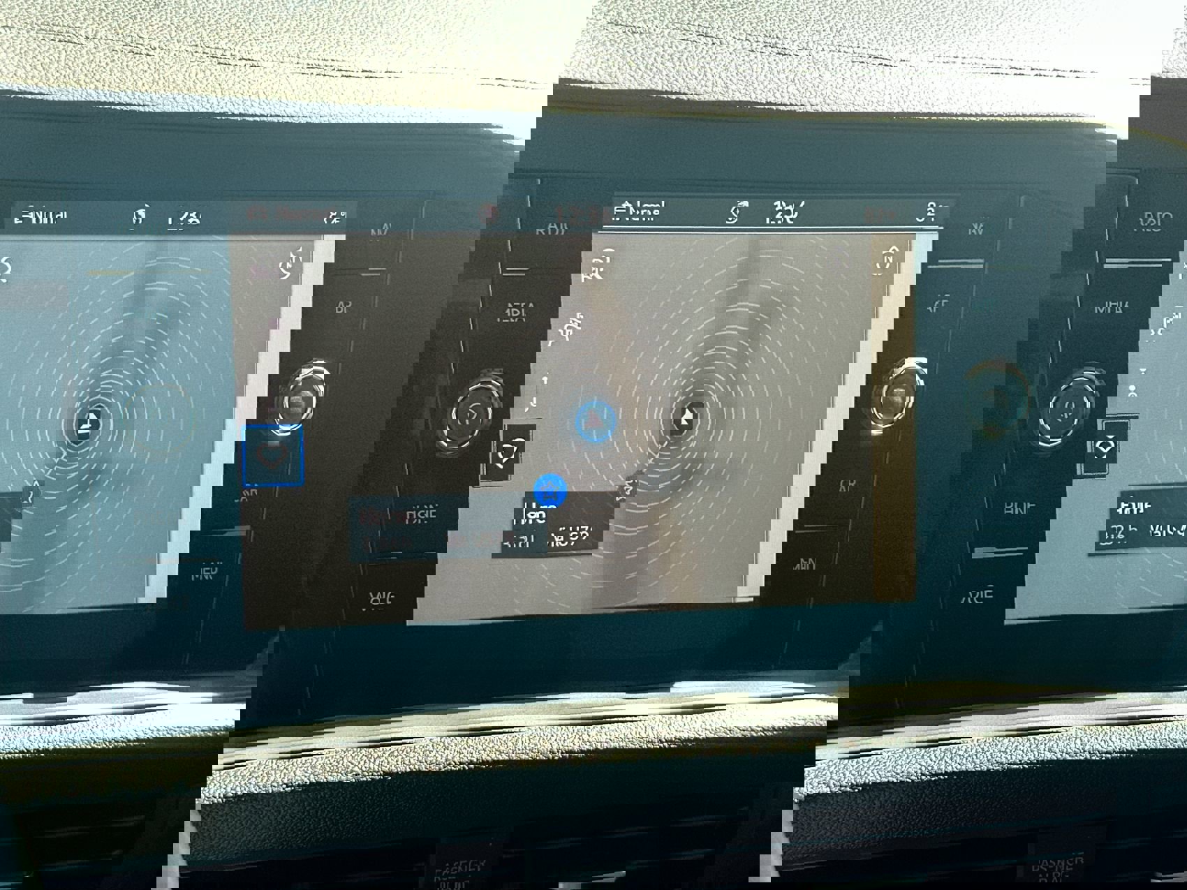 Used 2024 Volkswagen Jetta SEL image 18