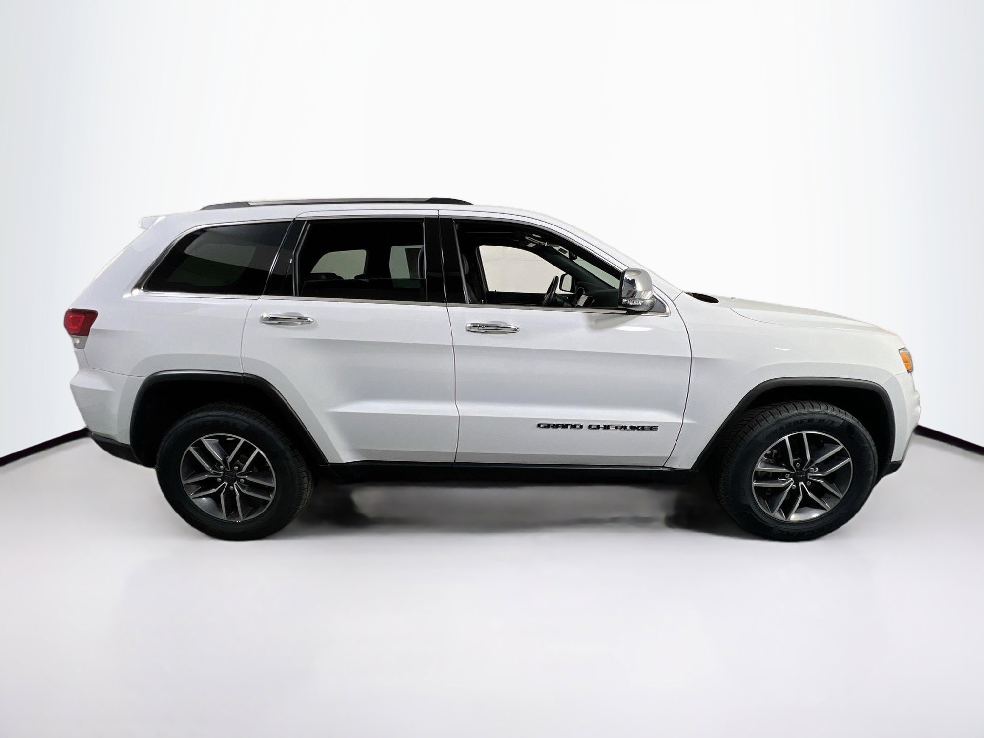 Used 2021 Jeep Grand Cherokee Limited image 4