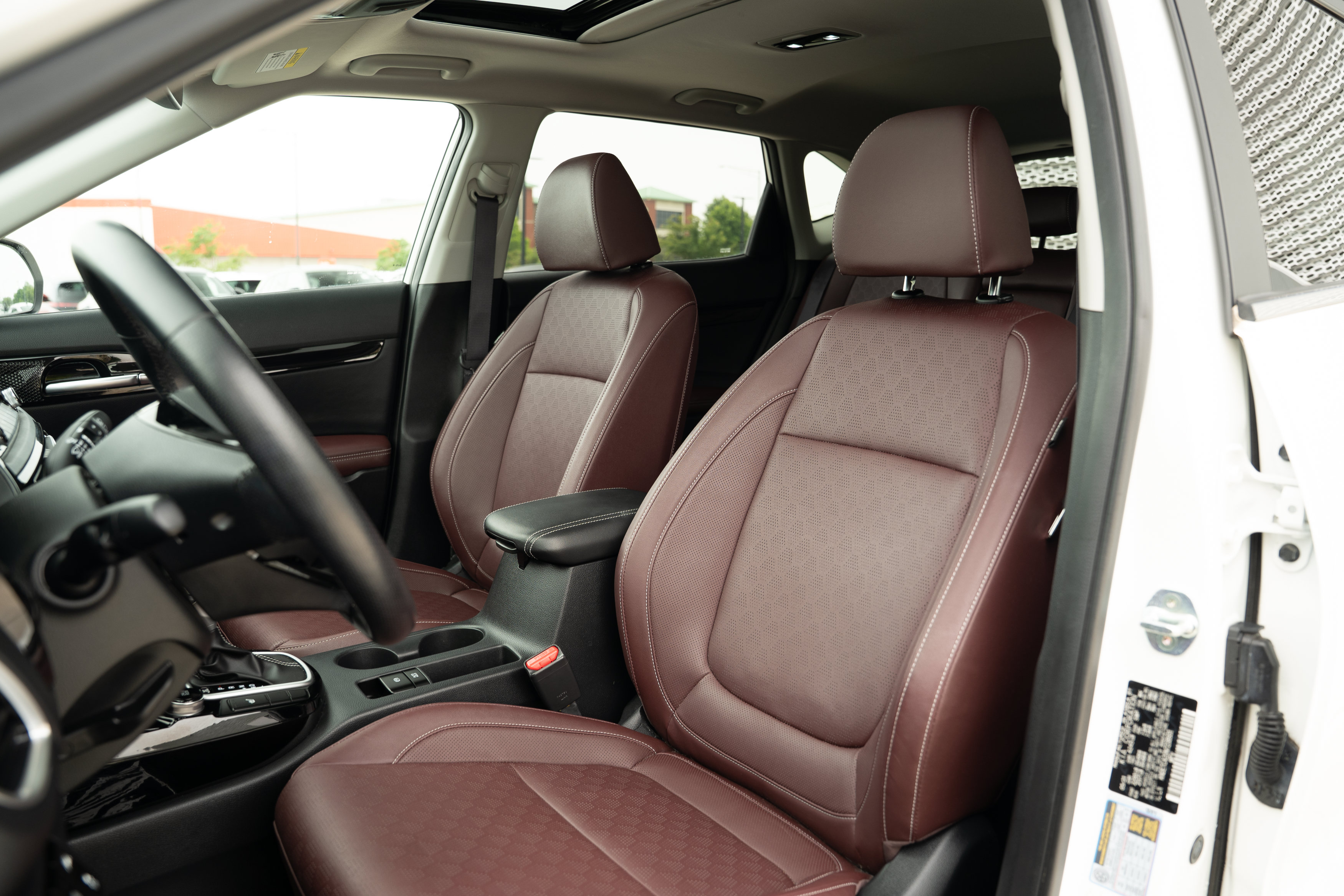 Used 2022 Kia Seltos SX w/ Sunroof Package AWD/4WD image 19