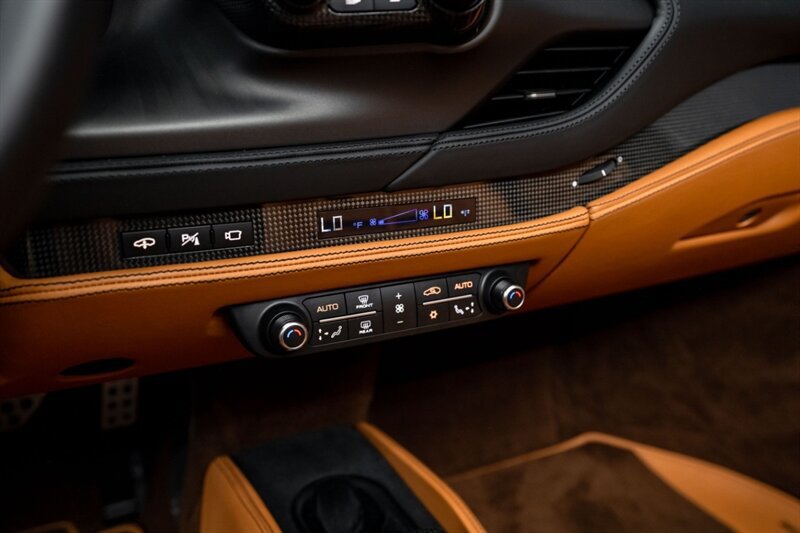 Used 2021 Ferrari F8 Tributo RWD image 30