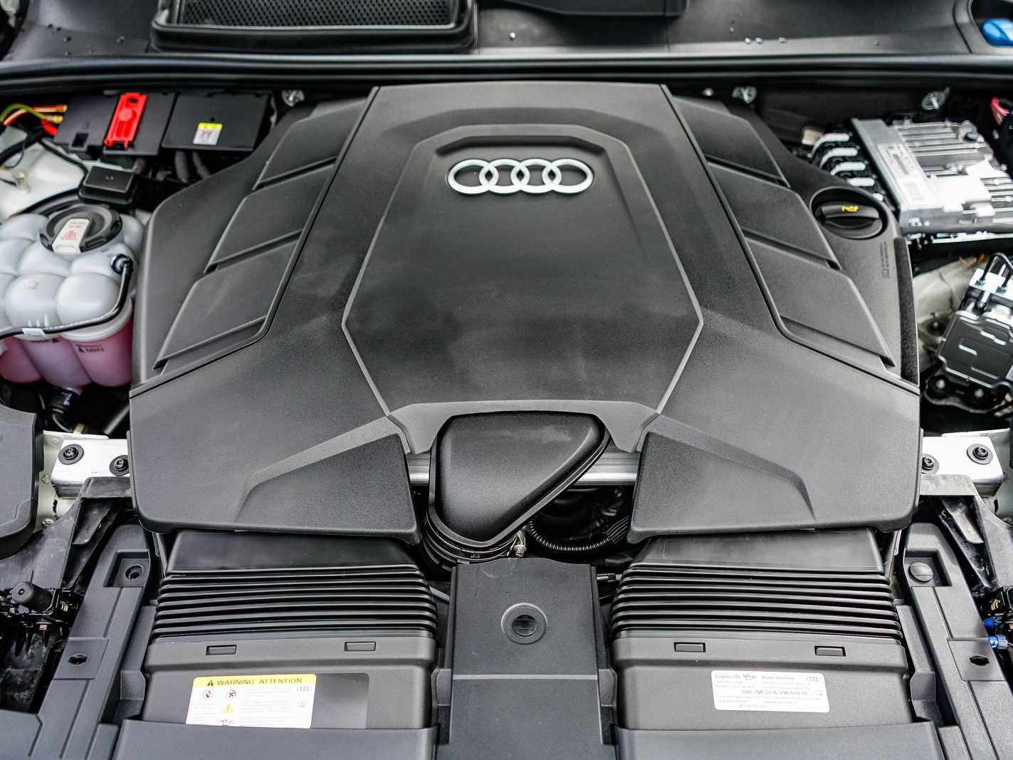 Used 2023 Audi Q8 Premium w/ Convenience Package image 27