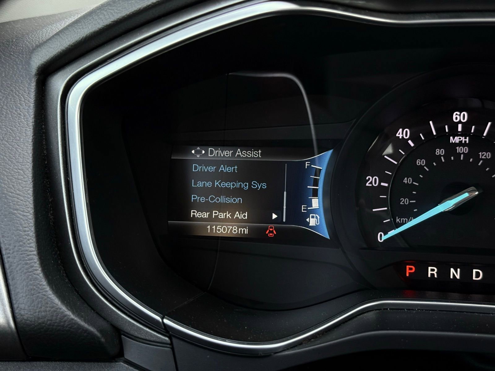 Used 2018 Ford Fusion SE w/ Equipment Group 602A FWD image 29