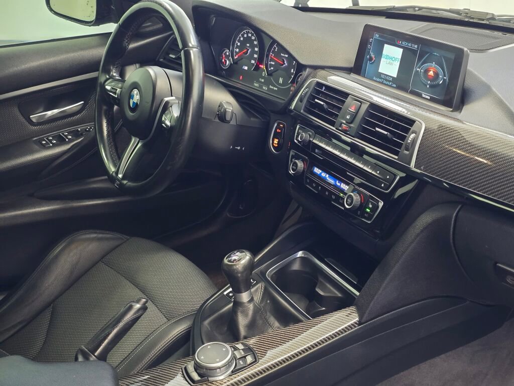 Used 2017 BMW M3 image 25