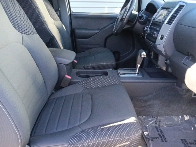 Used 2017 Nissan Frontier Desert Runner image 30