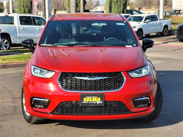 New 2026 Chrysler Pacifica Select image 2