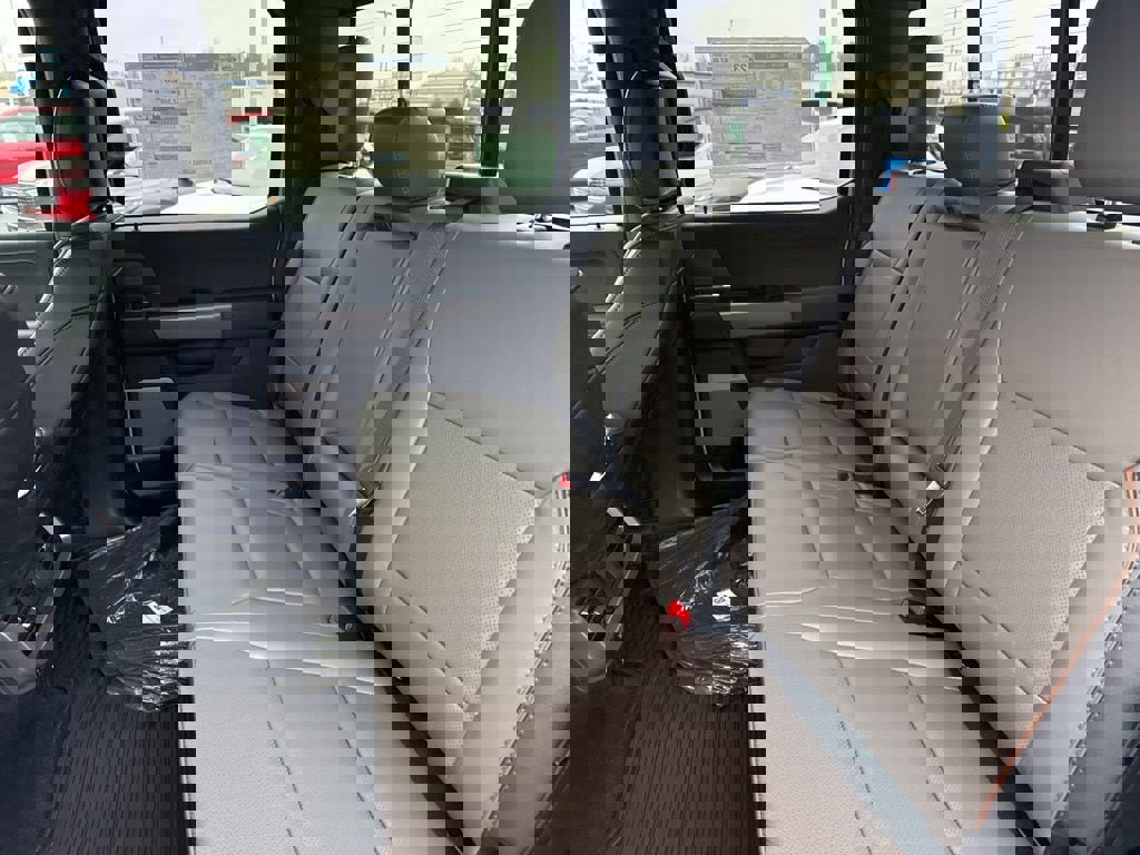 New 2025 Ford F150 Lariat w/ Equipment Group 501A Mid image 16