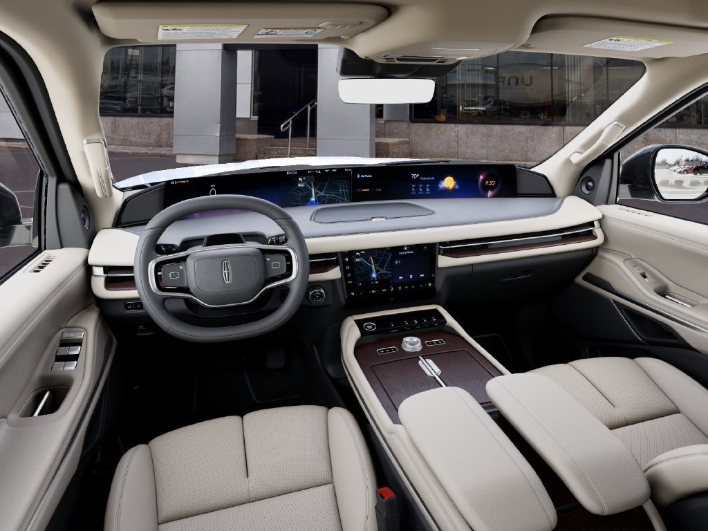 New 2027 Lincoln Navigator Reserve AWD/4WD image 9