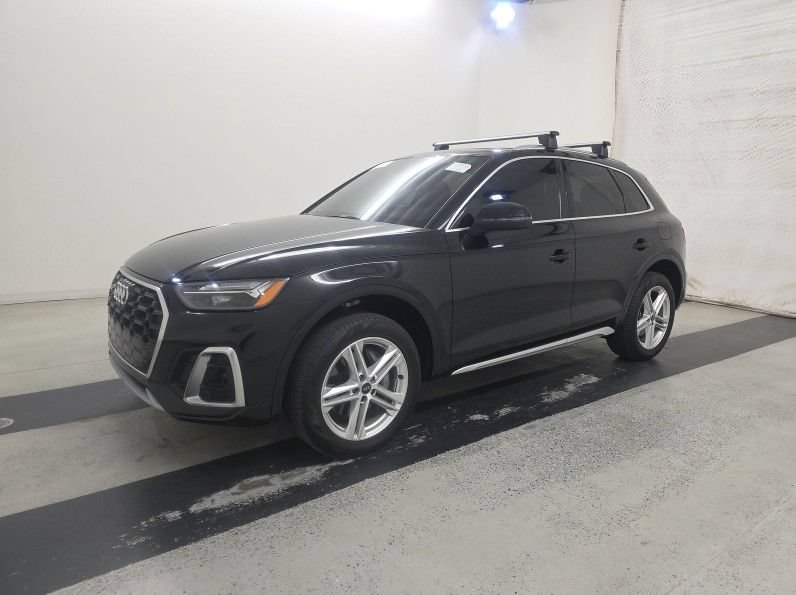 Used 2024 Audi Q5 e Premium Plus w/ Premium Plus Package AWD/4WD image 2