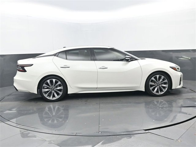 Used 2023 Nissan Maxima Platinum w/ Sport Mat Group image 2