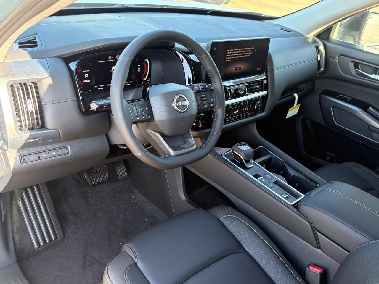 New 2026 Nissan Pathfinder SL FWD image 11