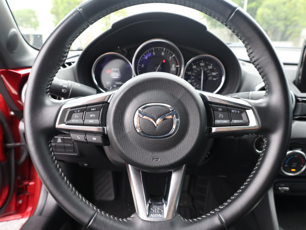 Used 2023 MAZDA MX-5 Miata Grand Touring RWD image 24
