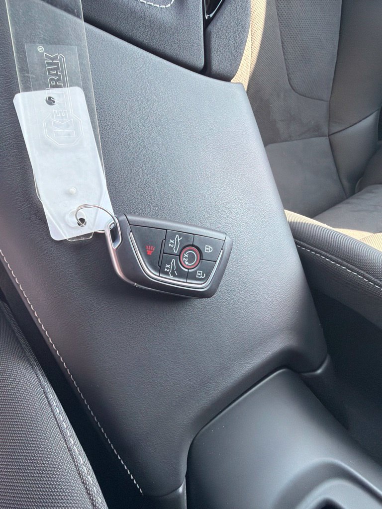 Used 2024 Chevrolet Corvette Stingray Preferred Cpe w/ Z51 Performance Package RWD image 27