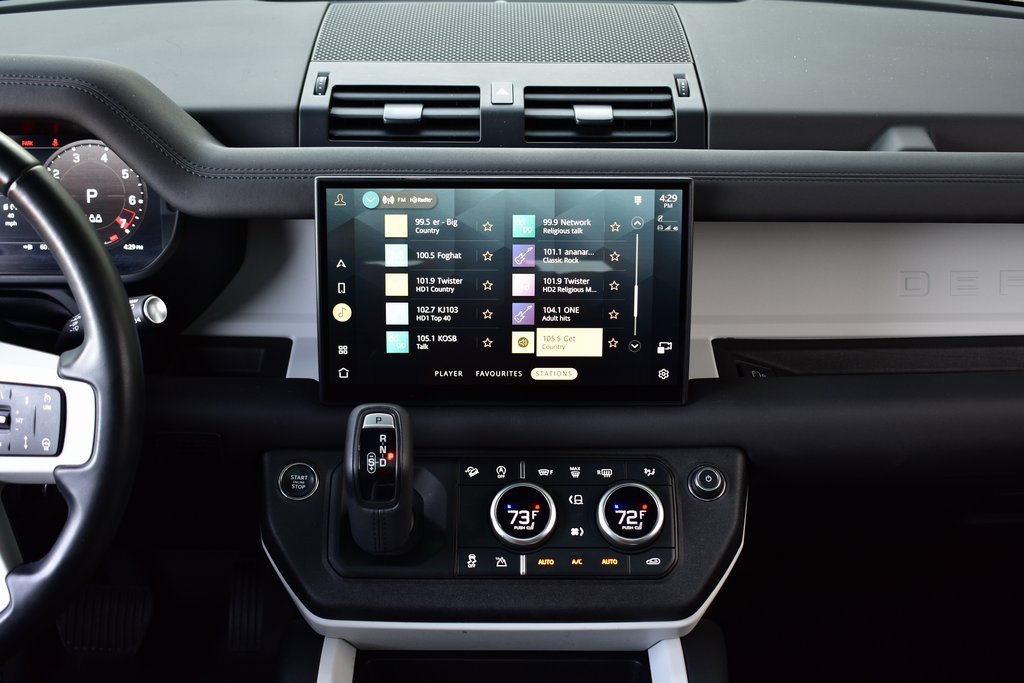 Used 2025 Land Rover Defender 110 S image 36