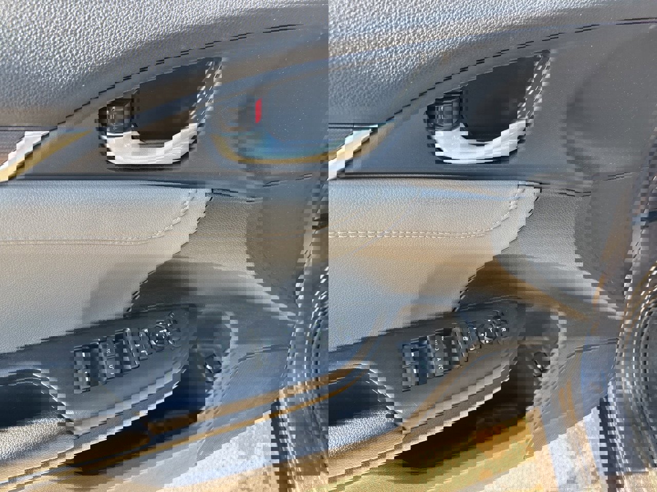 Used 2019 Honda Civic EX-L image 14