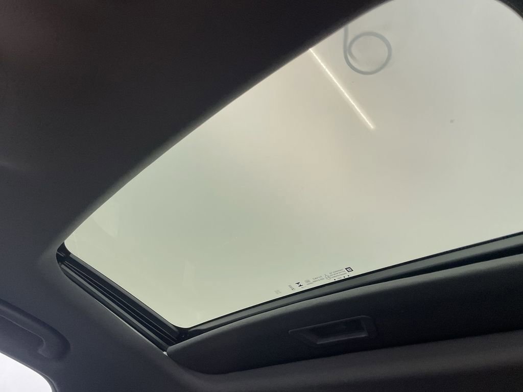 Used 2025 Buick Envista Avenir image 18