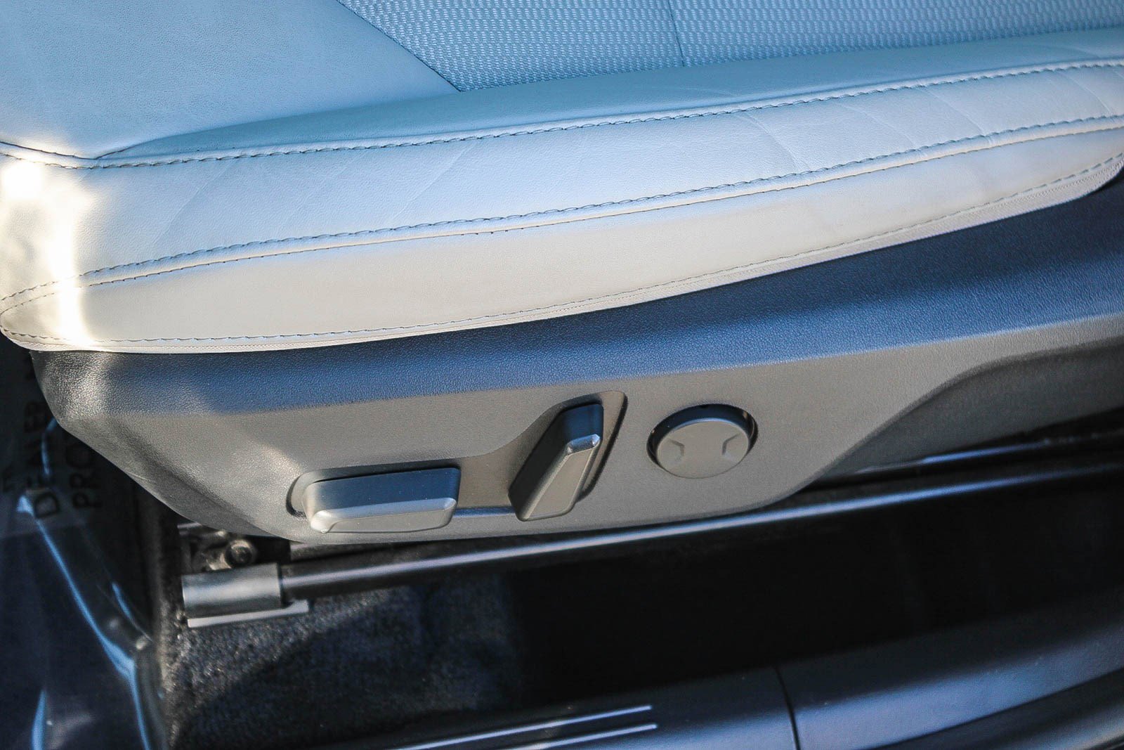 Used 2023 Kia Niro EX Touring image 22