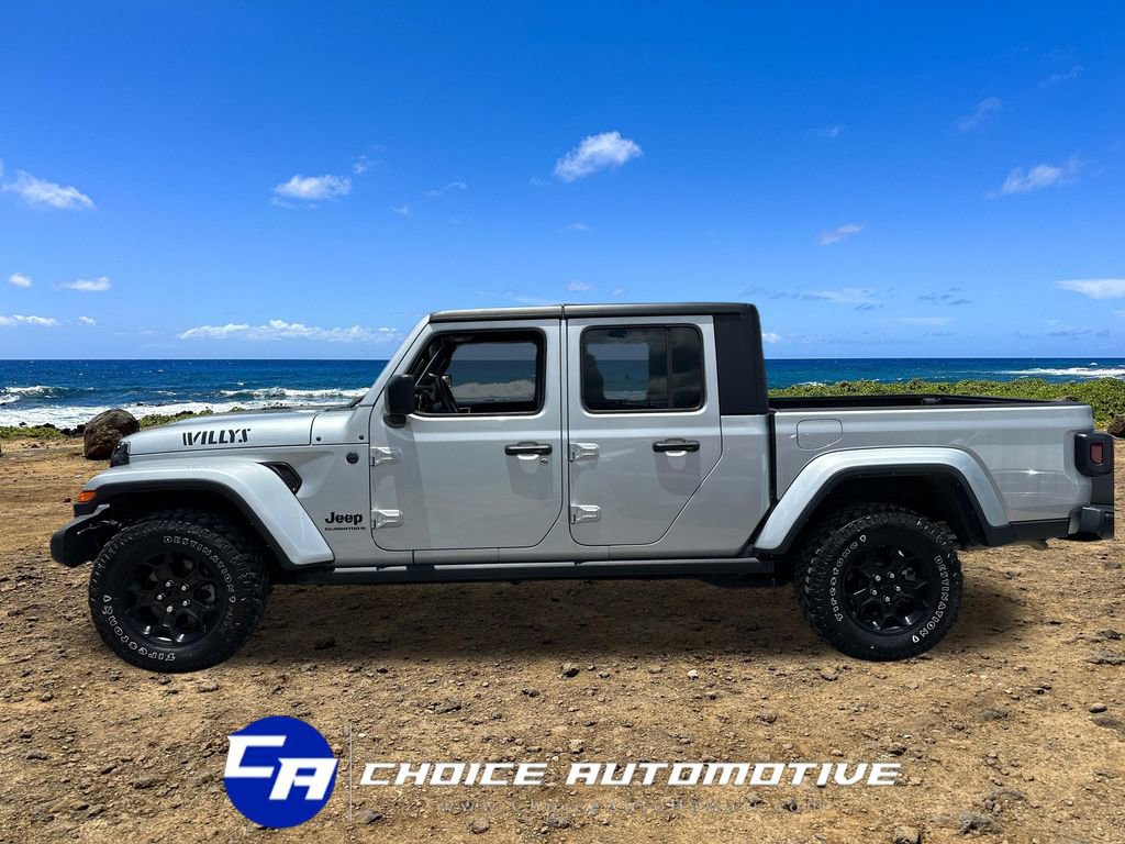Used 2023 Jeep Gladiator Sport AWD/4WD image 3