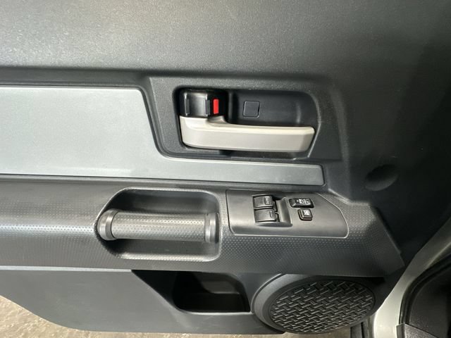 Used 2010 Toyota FJ Cruiser 4WD image 19