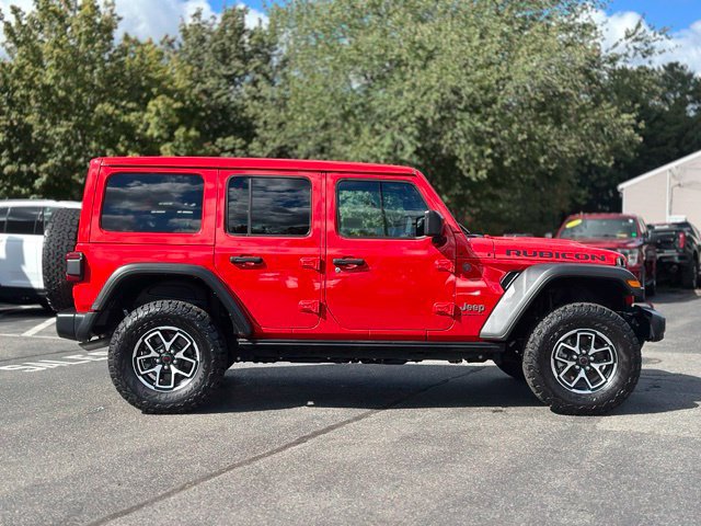 Used 2025 Jeep Wrangler Unlimited Rubicon w/ Safety Group AWD/4WD image 7