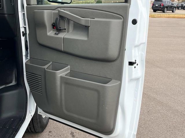 New 2025 GMC Savana 3500 w/ Power Convenience Package image 19