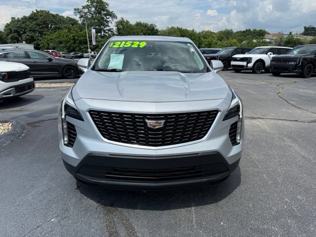 Used 2019 Cadillac XT4 Luxury FWD image 2