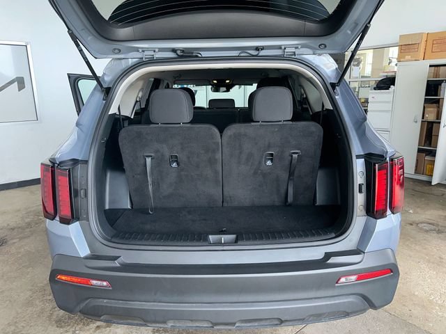 Certified 2023 Kia Sorento LX FWD image 21