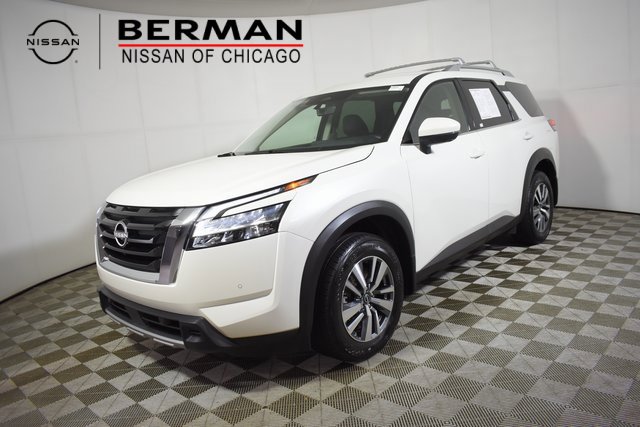 Used 2024 Nissan Pathfinder SL