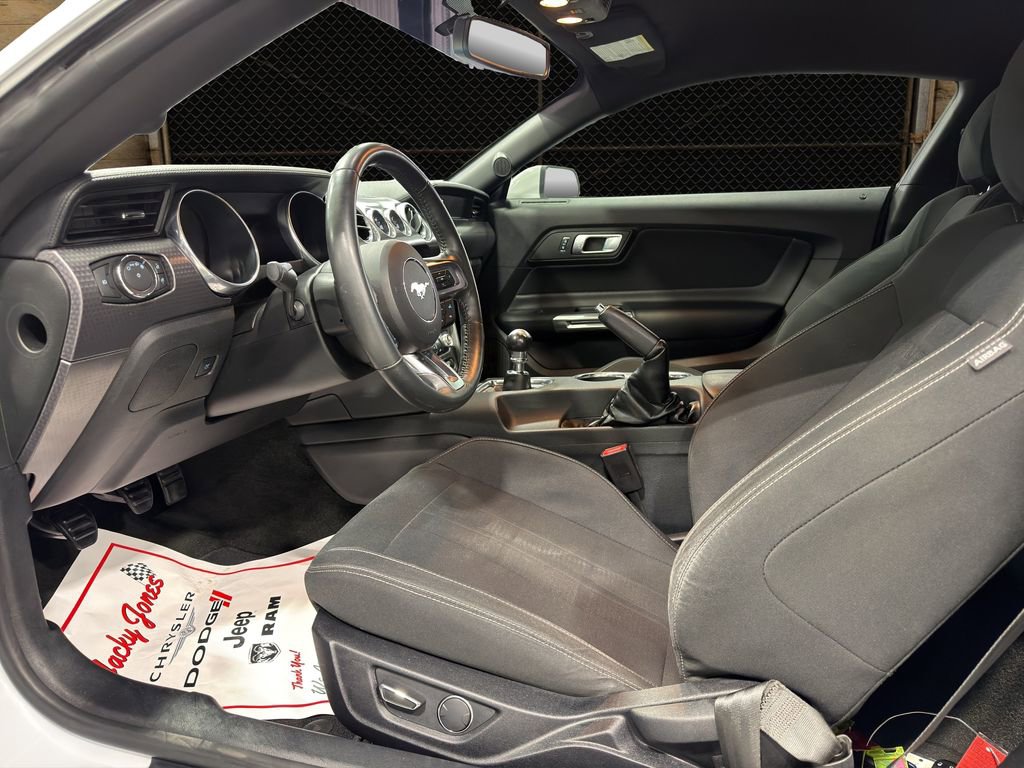 Used 2018 Ford Mustang GT w/ GT Performance Package image 4