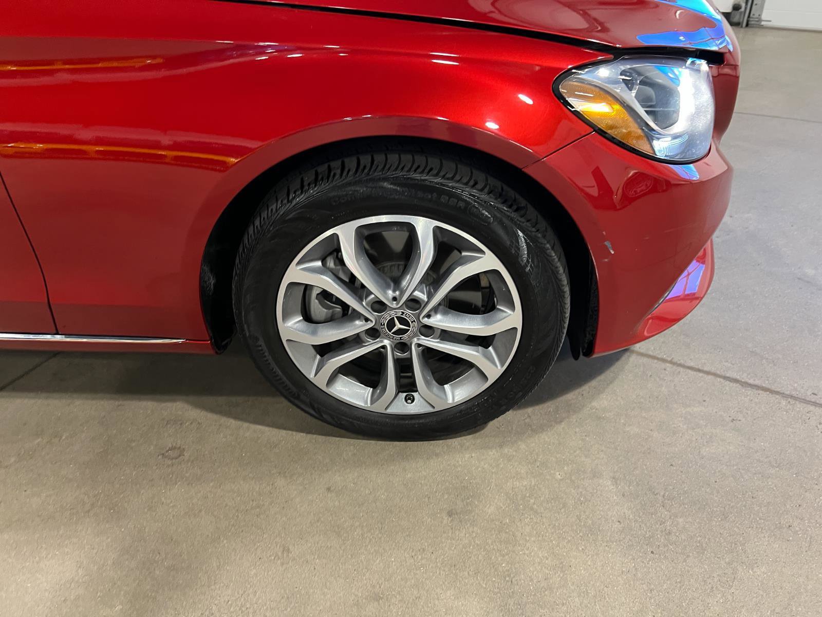 Used 2018 Mercedes-Benz C 300 4MATIC Sedan image 41