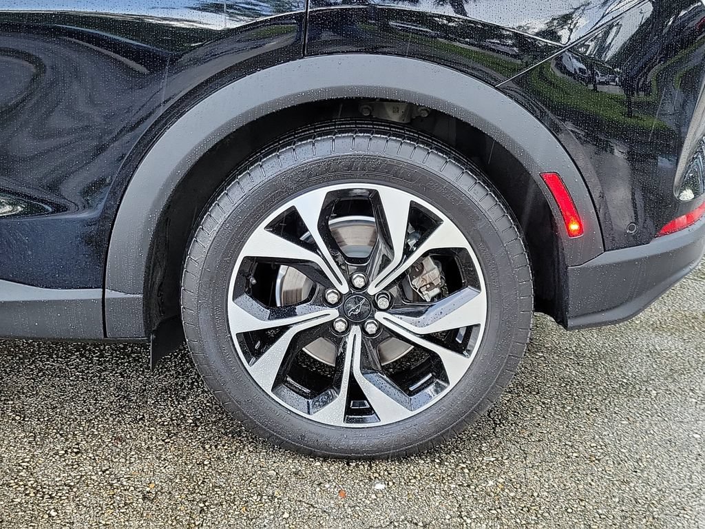 Certified 2024 Ford Mustang Mach-E Select RWD image 5