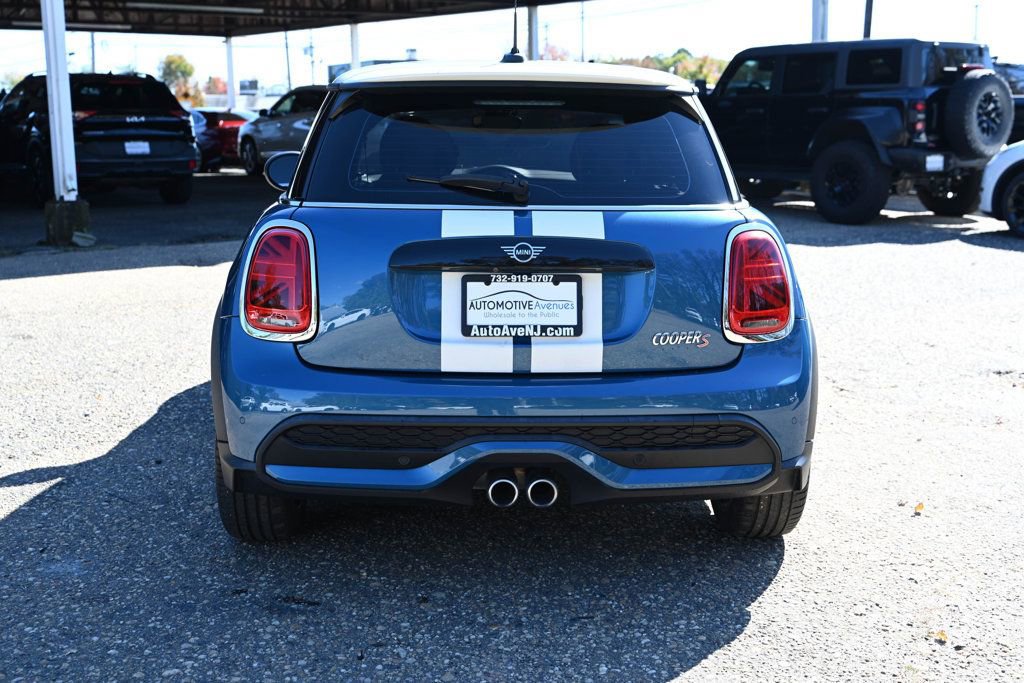 Used 2023 MINI Cooper S w/ Signature Upholstery Package image 4