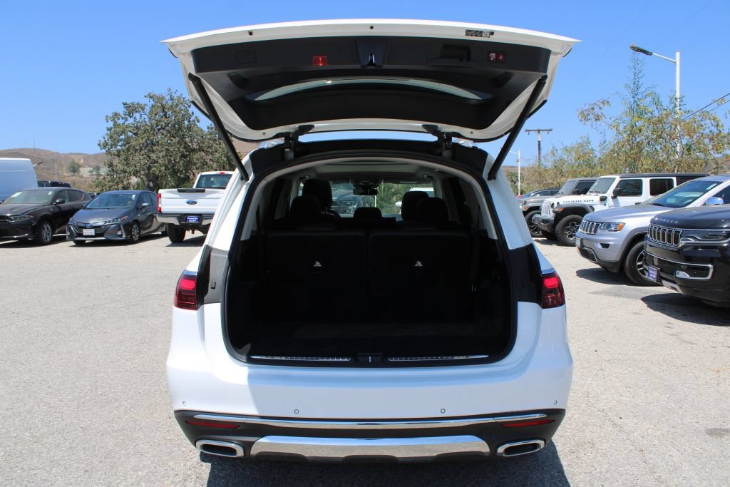 Used 2024 Mercedes-Benz GLS 450 4MATIC image 13