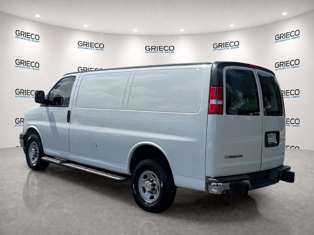 Used 2019 Chevrolet Express 2500 w/ Driver Convenience Package RWD image 5
