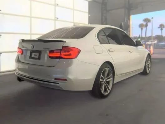 Used 2017 BMW 330i Sedan RWD image 3