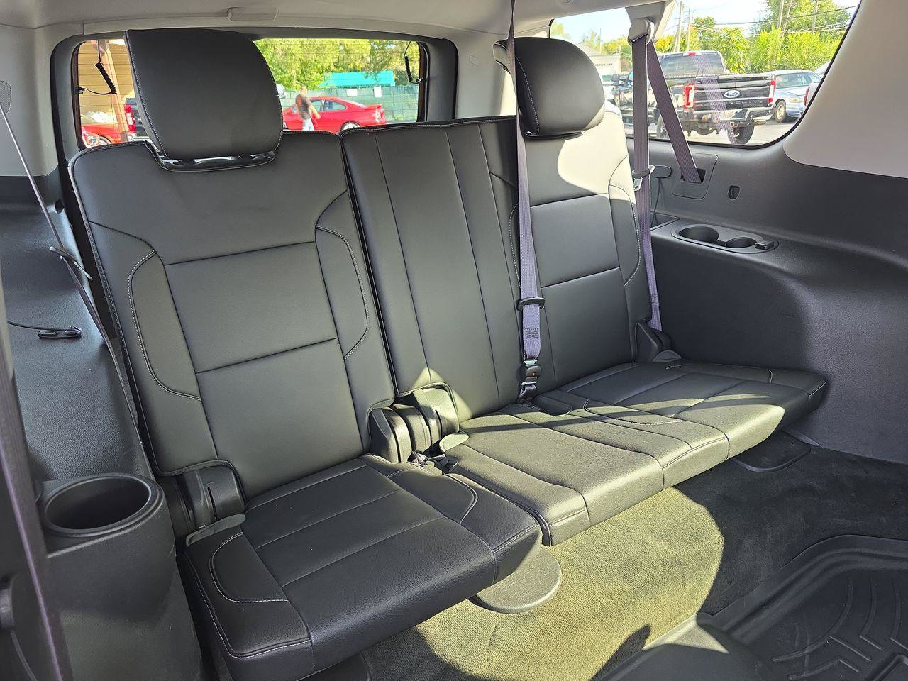 Used 2015 Chevrolet Suburban LT w/ Luxury Package AWD/4WD image 28