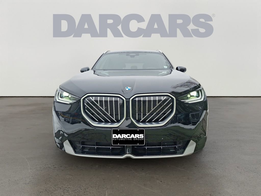 Used 2025 BMW X3 xDrive30i w/ Premium Package image 2