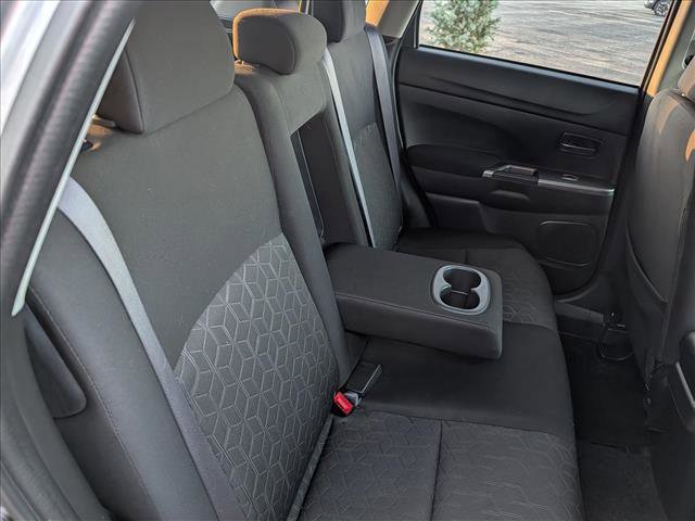 Used 2021 Mitsubishi Outlander Sport SE image 15