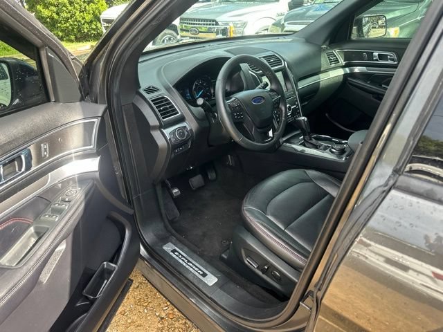 Used 2018 Ford Explorer Sport AWD/4WD image 10