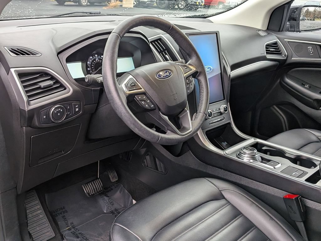 Used 2022 Ford Edge SEL w/ Convenience Package AWD/4WD image 9
