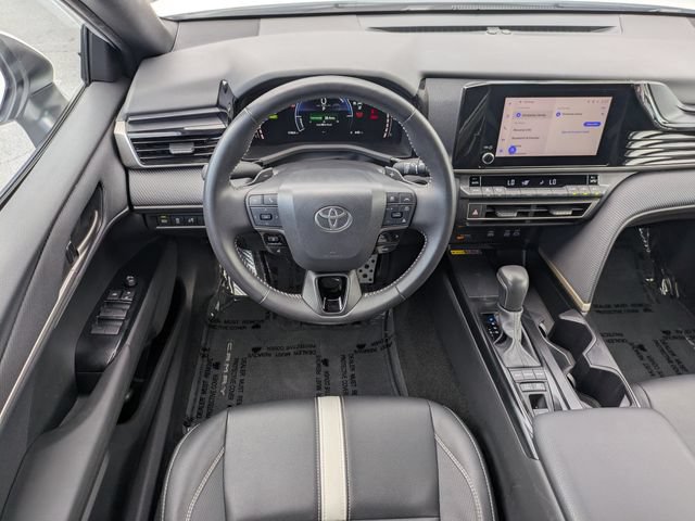 Used 2025 Toyota Camry SE AWD/4WD image 15