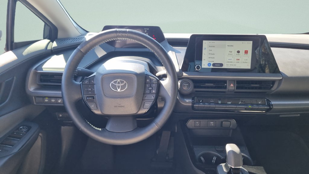 Used 2024 Toyota Prius XLE FWD image 15