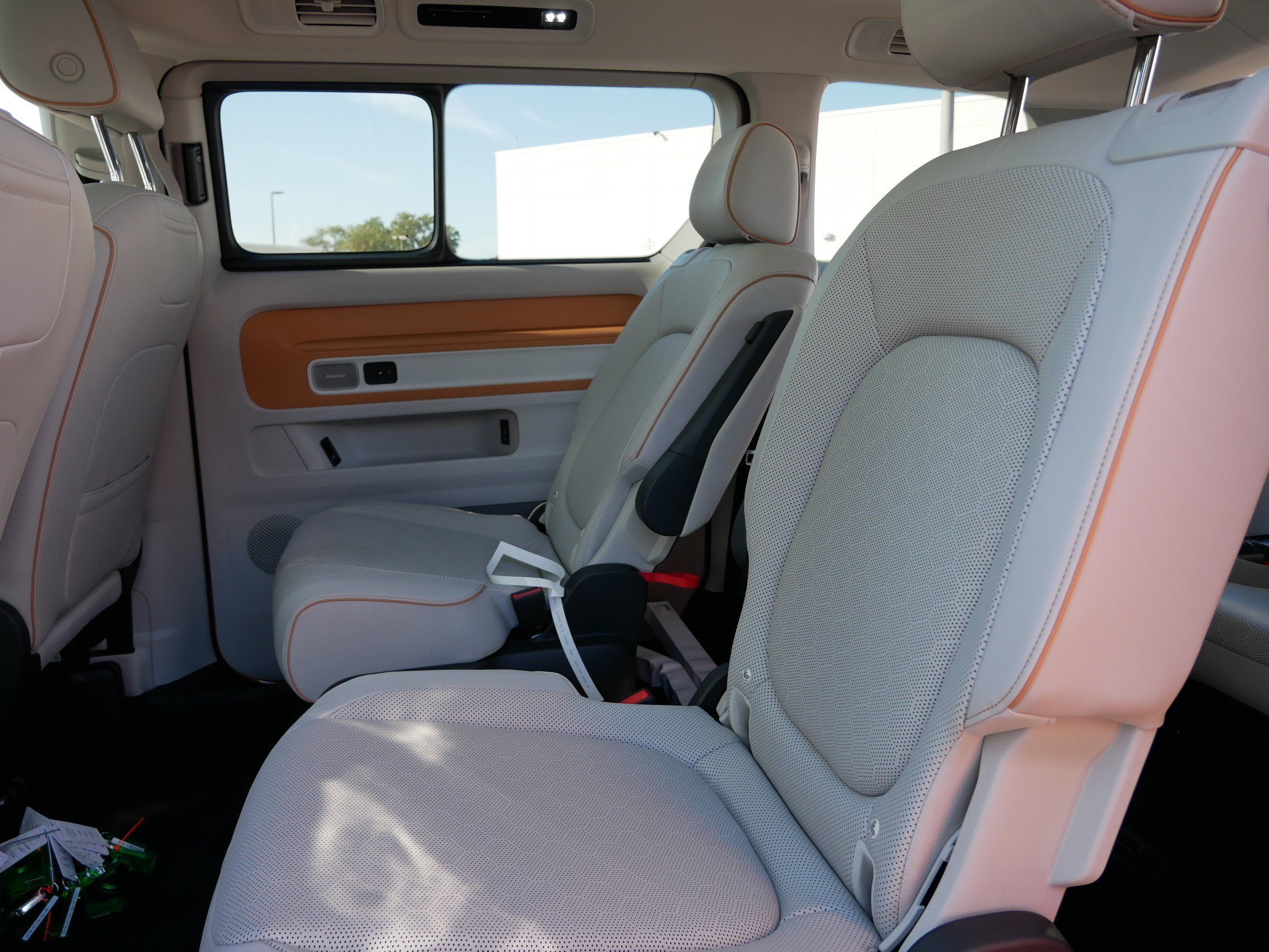 New 2025 Volkswagen ID. Buzz 1st Edition image 5