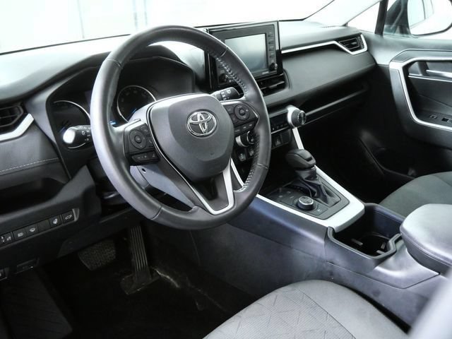 Used 2022 Toyota RAV4 XLE w/ Convenience Package AWD/4WD image 3