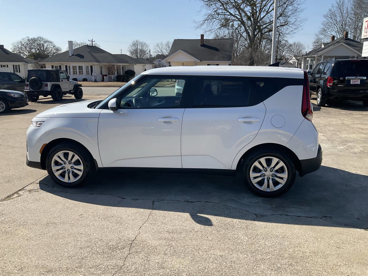 Used 2021 Kia Soul LX FWD image 6